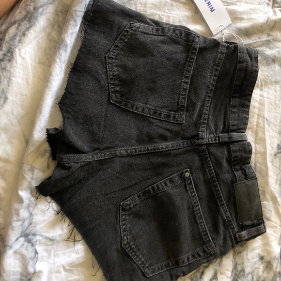 Black denim shorts - Picture 2 of 2